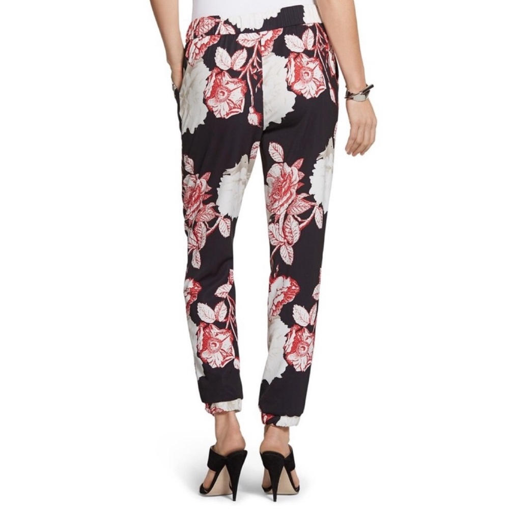 NEW Chico’s Black Label Printed Floral Jogger Pant sz 1.5